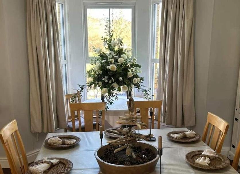 Dining room Photo