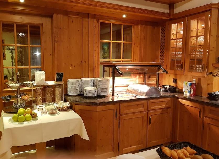 Buffet Photo