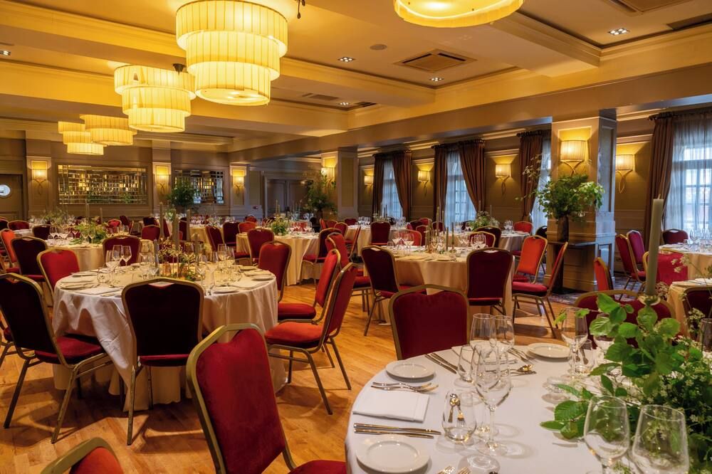 Banquet hall