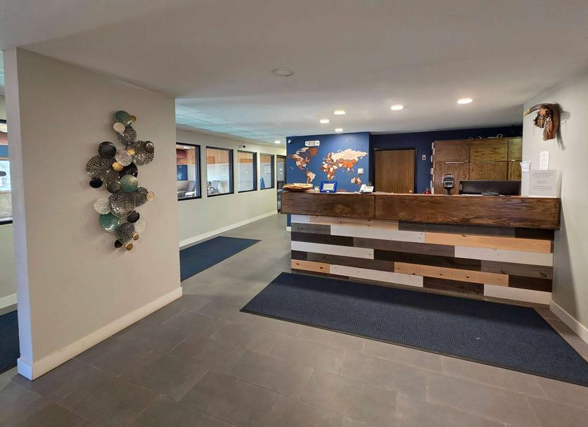 Front desk Photo