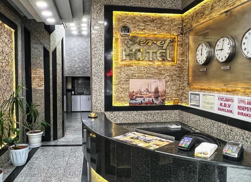 Front desk Photo