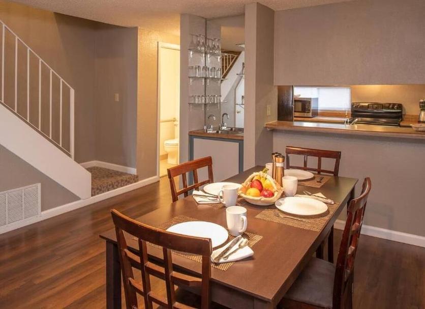Dining room Photo