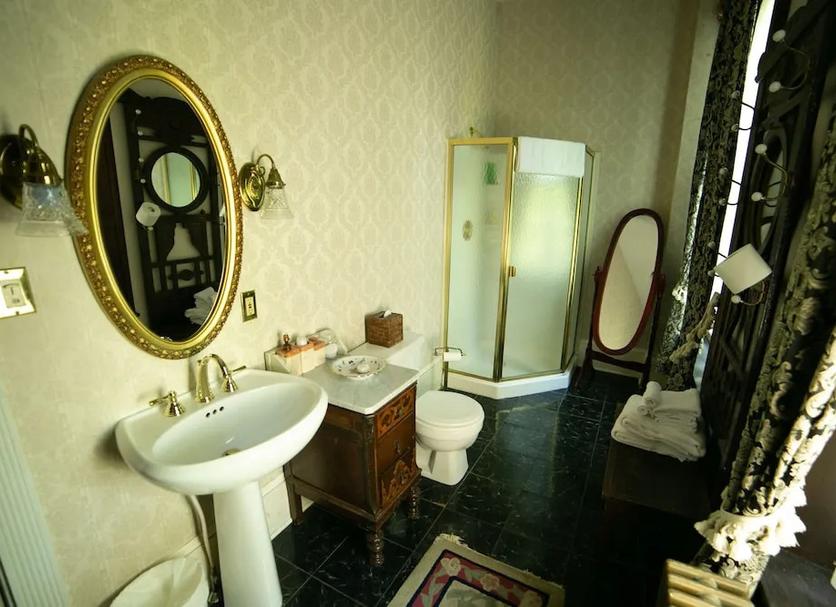 Bathroom Photo