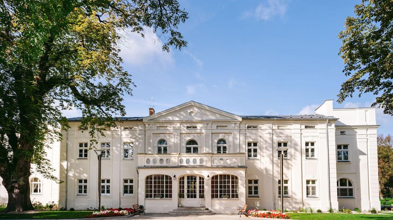 Kasztanowy Palac