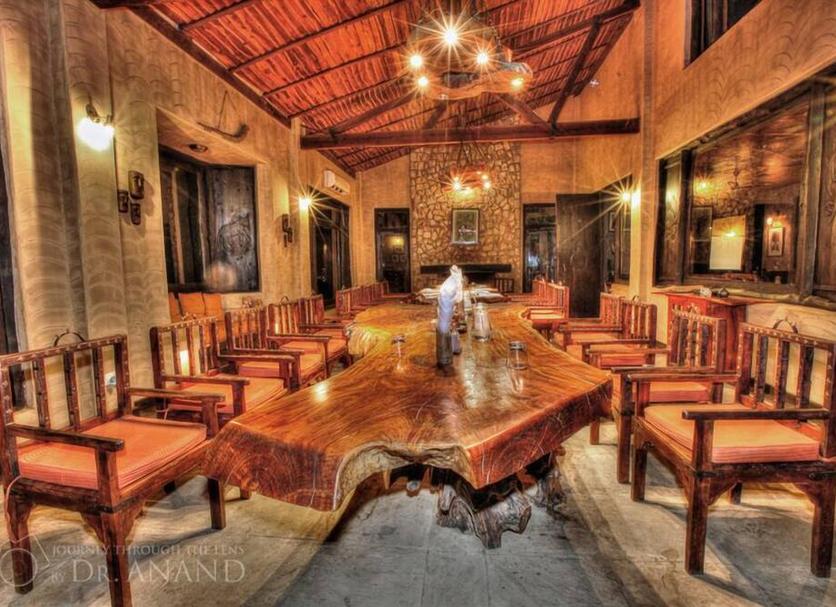 Dining room Photo