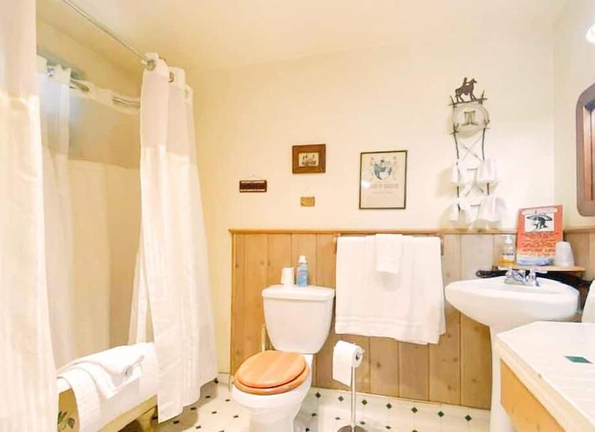 Bathroom Photo