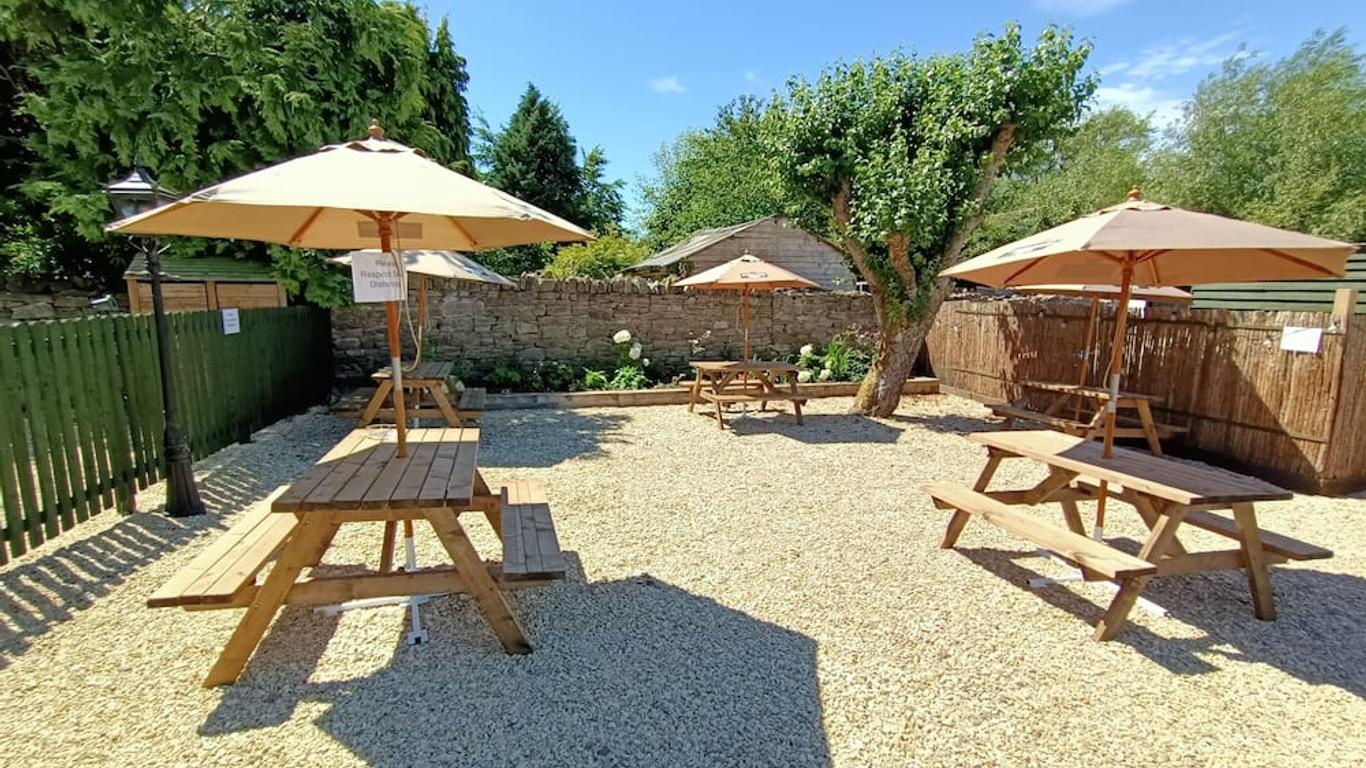 The Harp Inn