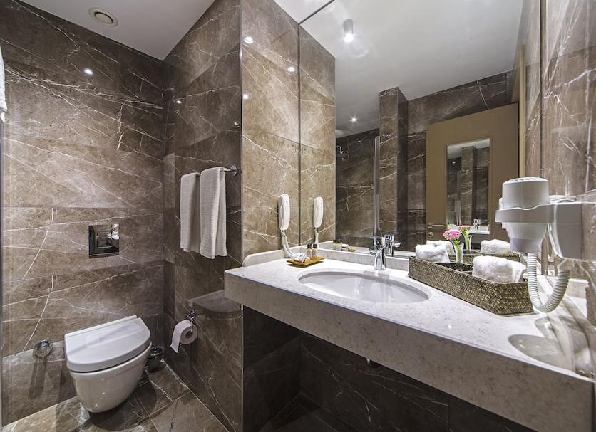 Bathroom Photo