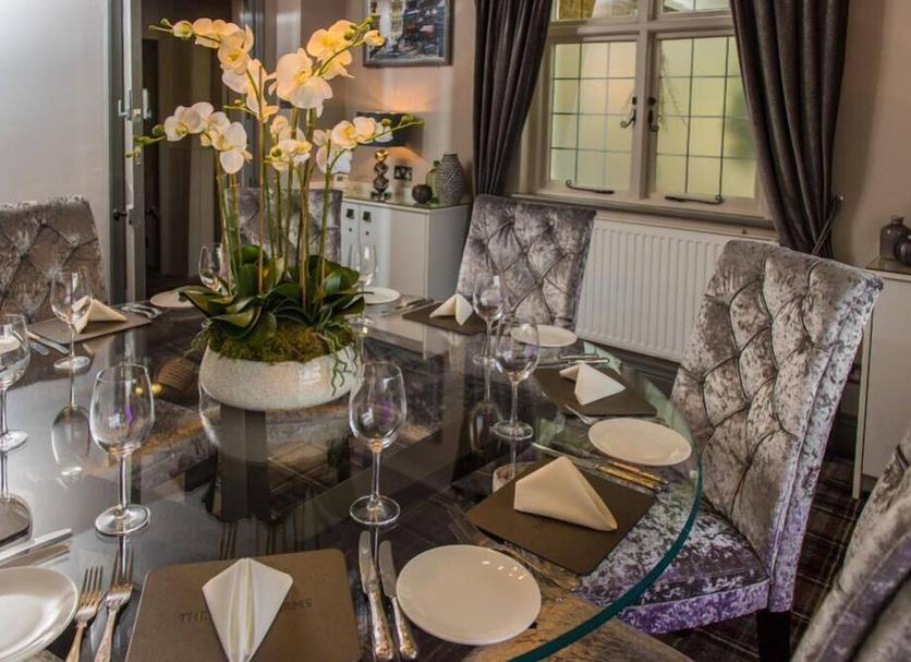 Dining room Photo