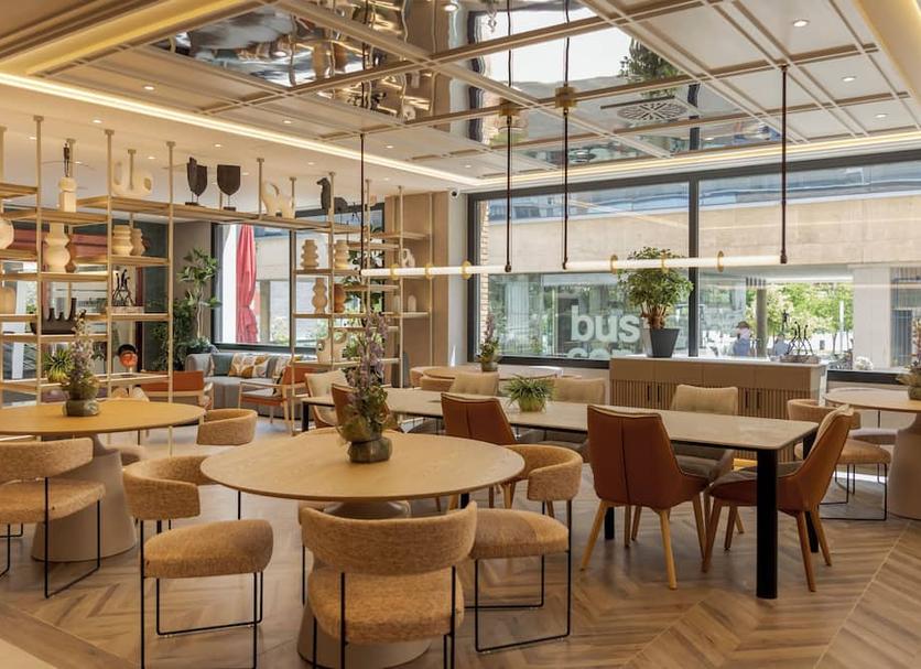 Restaurant Photo