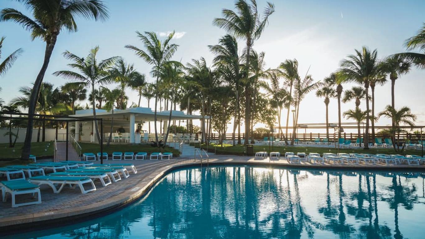 Hotel Riu Plaza Miami Beach
