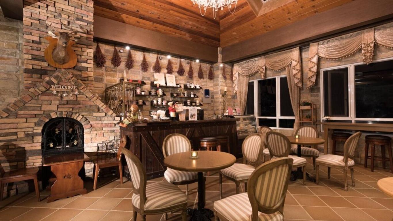 Florence Resort Villa - Italianate Villa