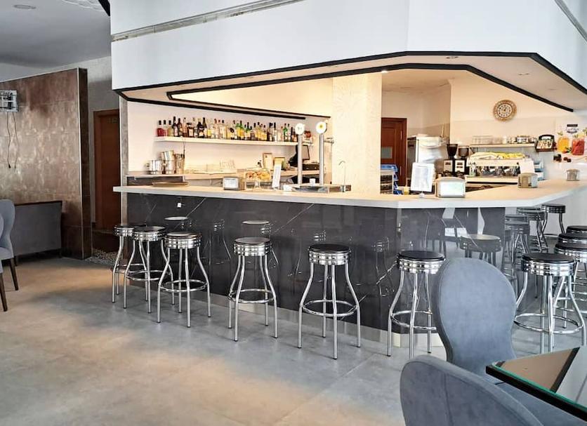 Bar Photo