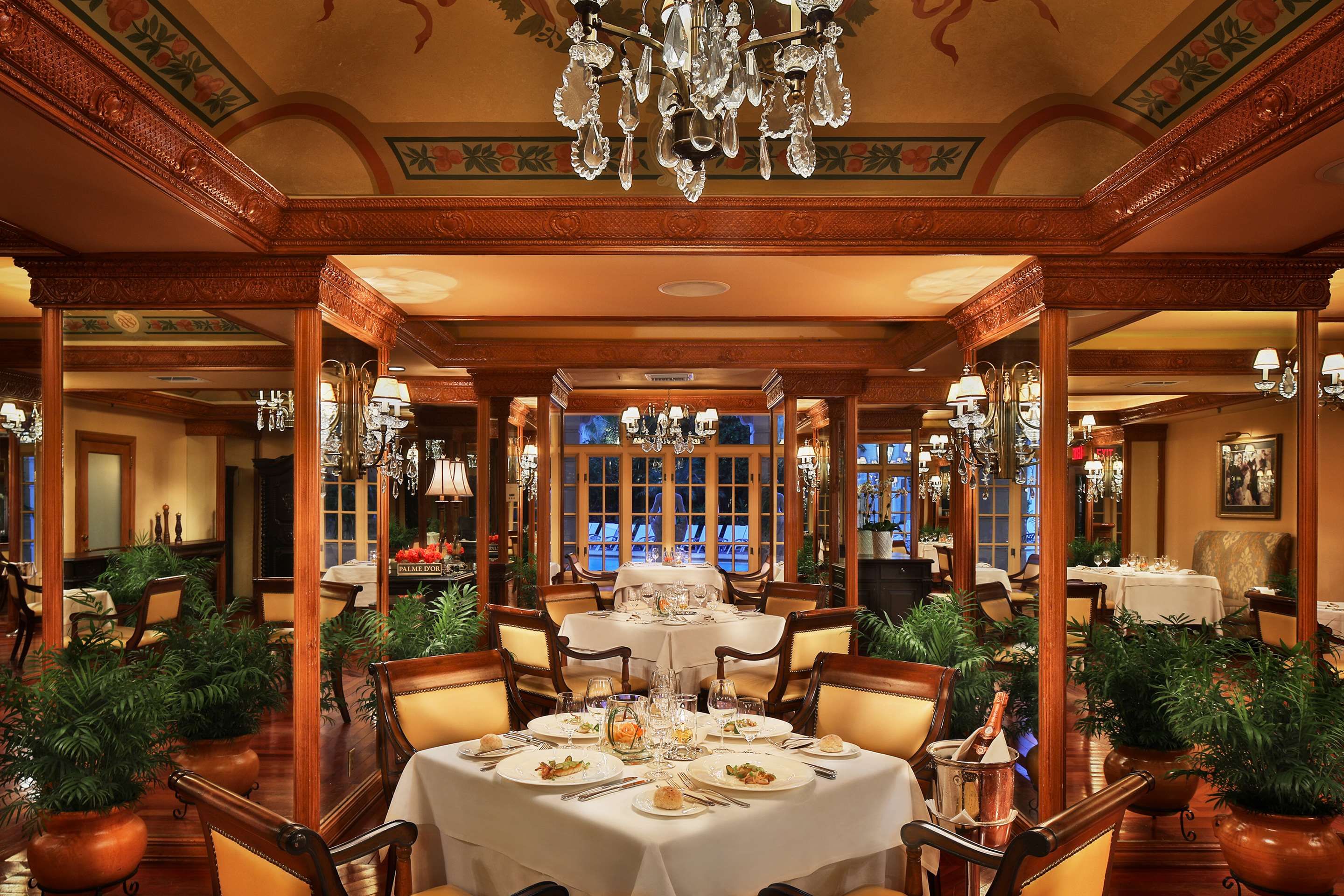 Restaurant Photo