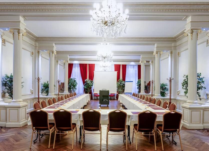Conference room Photo