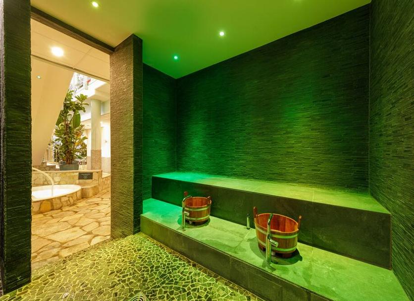 Spa Photo