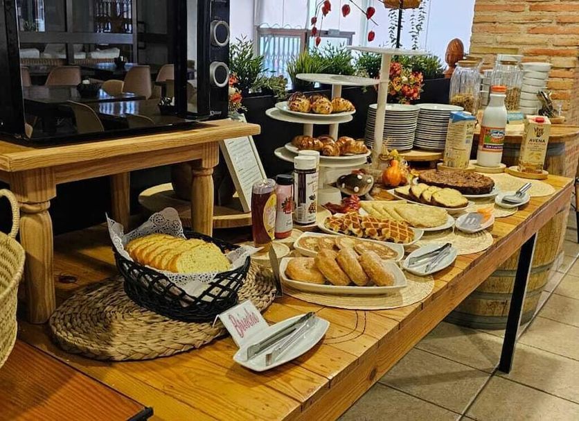 Buffet Photo