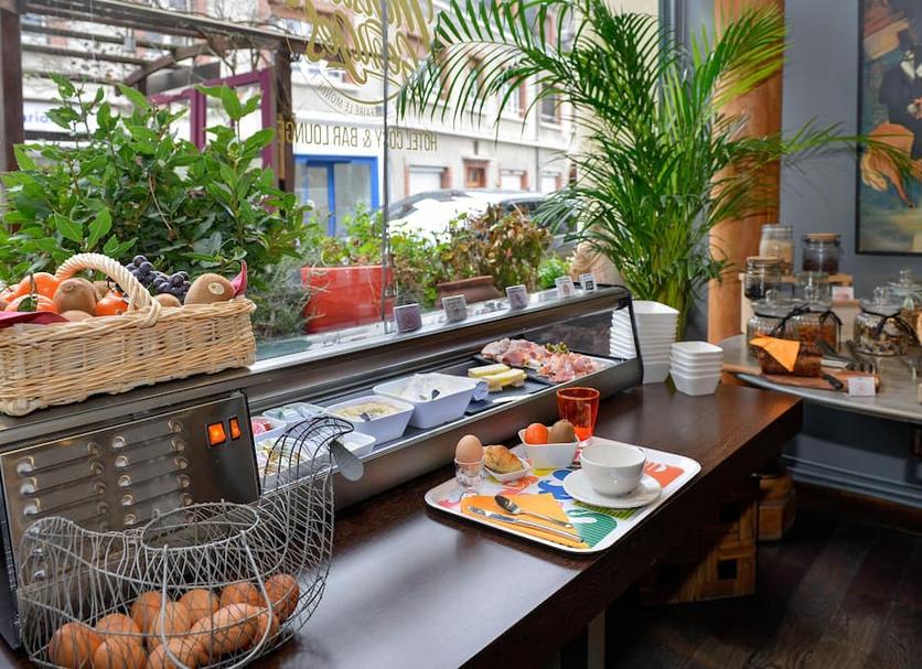 Buffet Photo