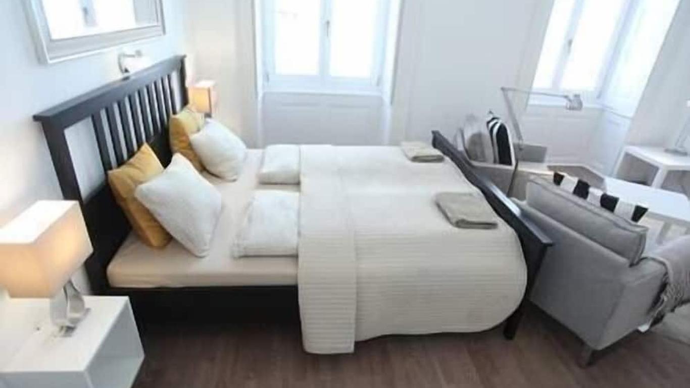 Pearl Apartment in the Center with City View
