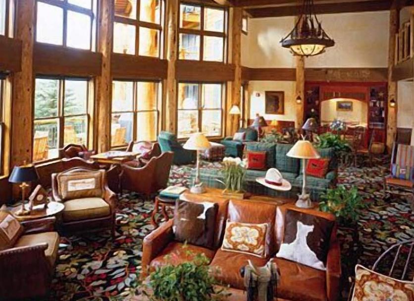 Lounge Photo