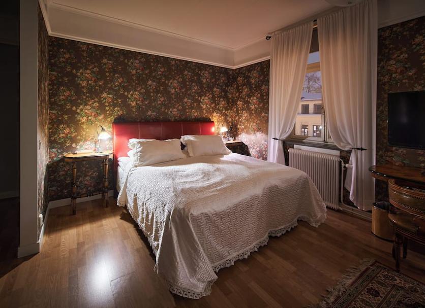 Bedroom Photo