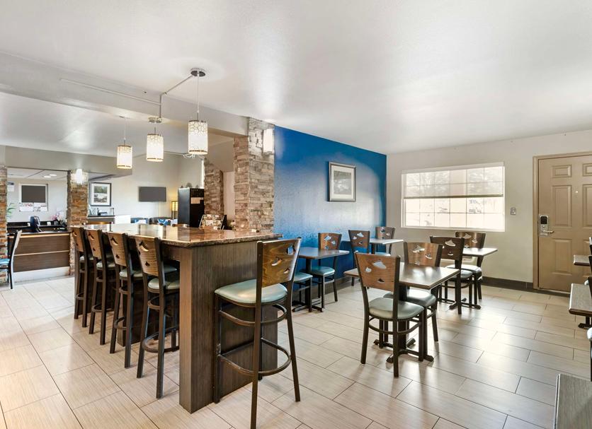 Dining room Photo