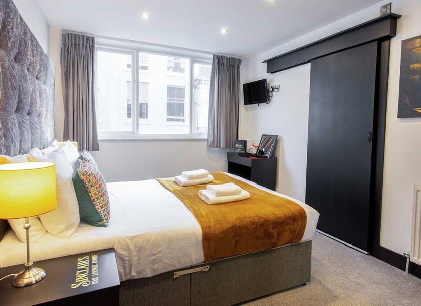 Bedroom Photo
