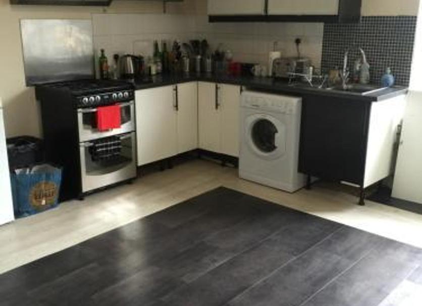 Kitchen Photo