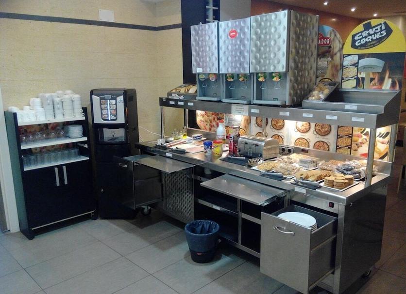 Buffet Photo