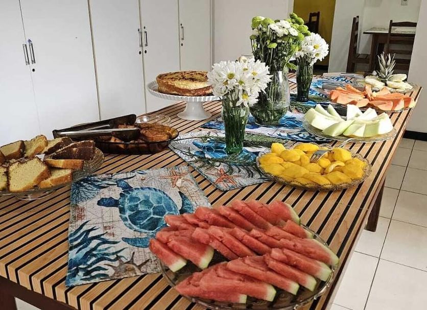Buffet Photo