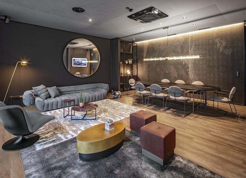 Lounge Photo