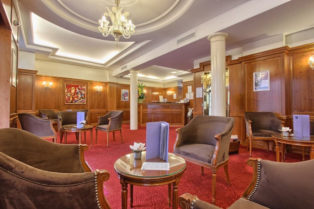 Lounge Photo