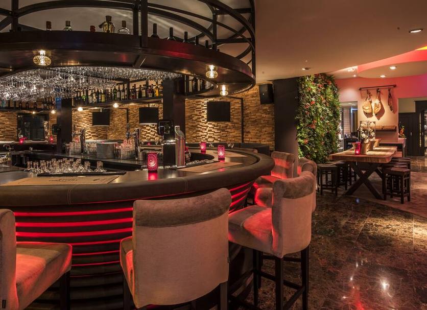 Bar Photo