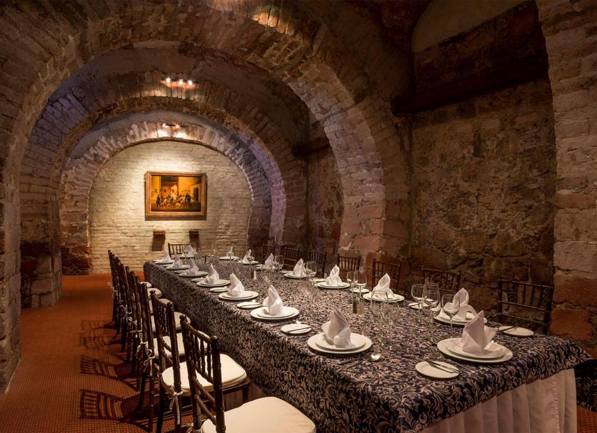 Restaurant Photo