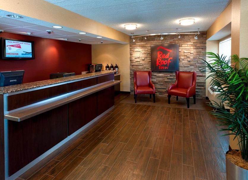 Front desk Photo