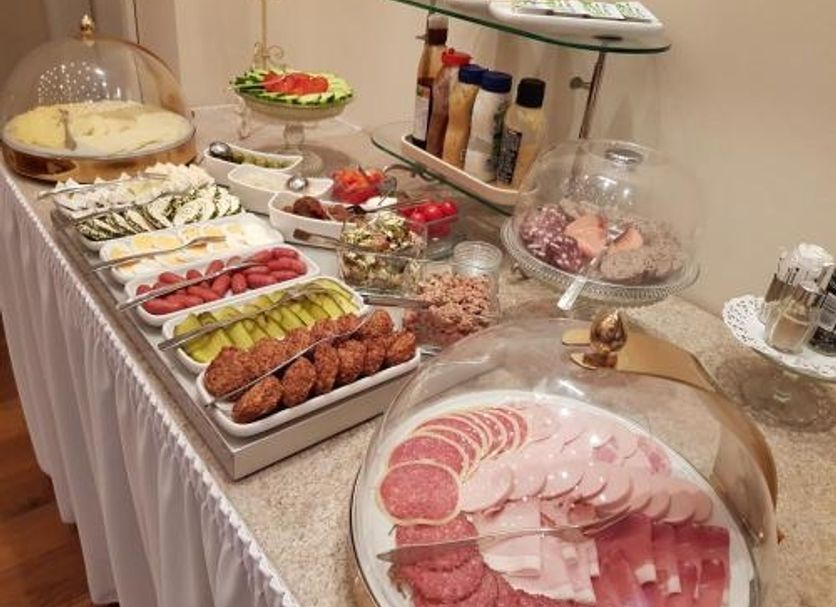 Buffet Photo