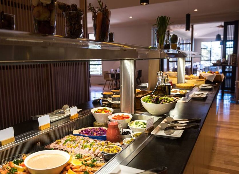 Buffet Photo