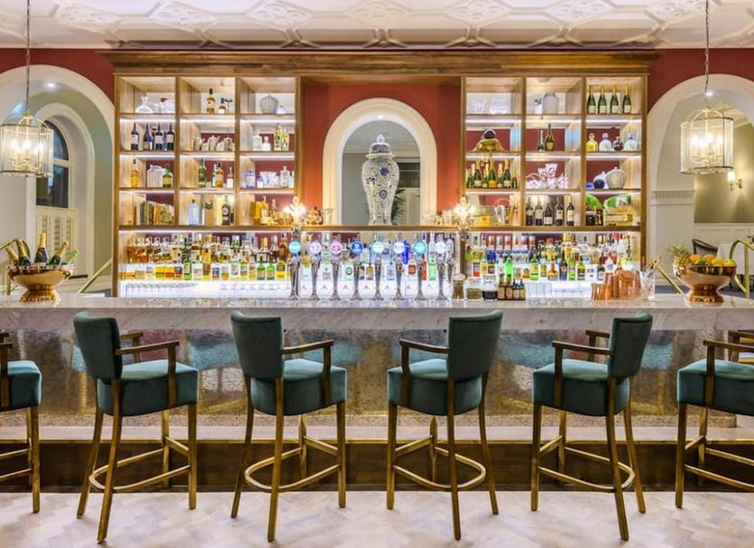 Bar Photo