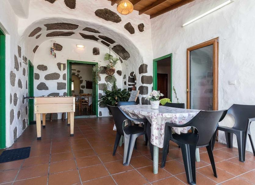 Dining room Photo
