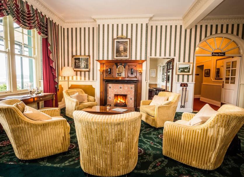 Lounge Photo