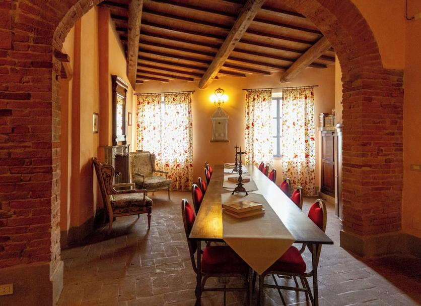 Dining room Photo