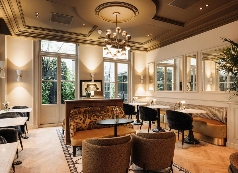 Restaurant Photo