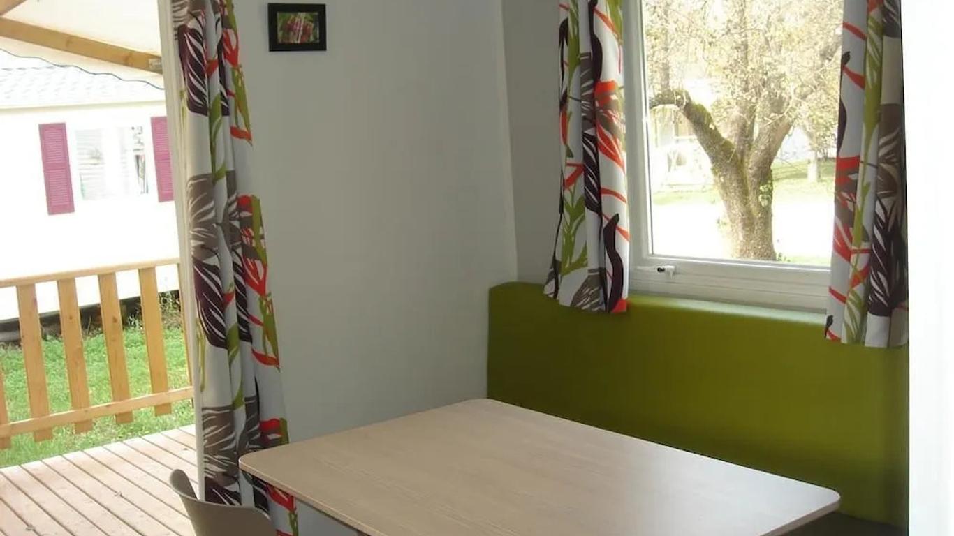 Camping Frédéric Mistral