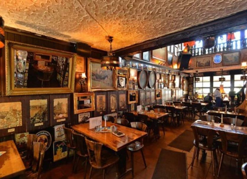 Restaurant Photo