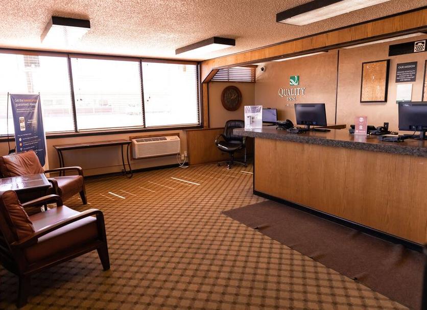 Front desk Photo