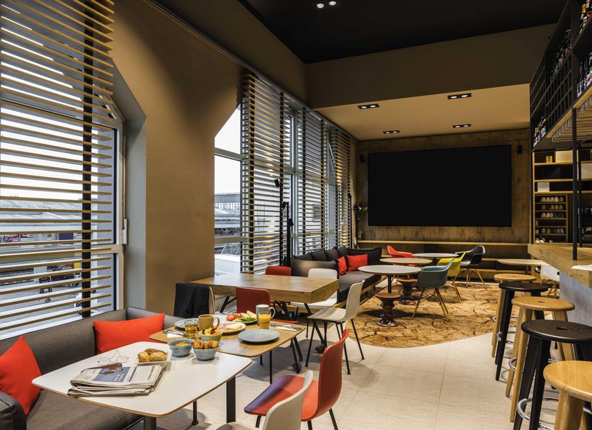 Restaurant Photo