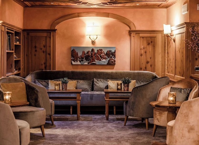 Lounge Photo