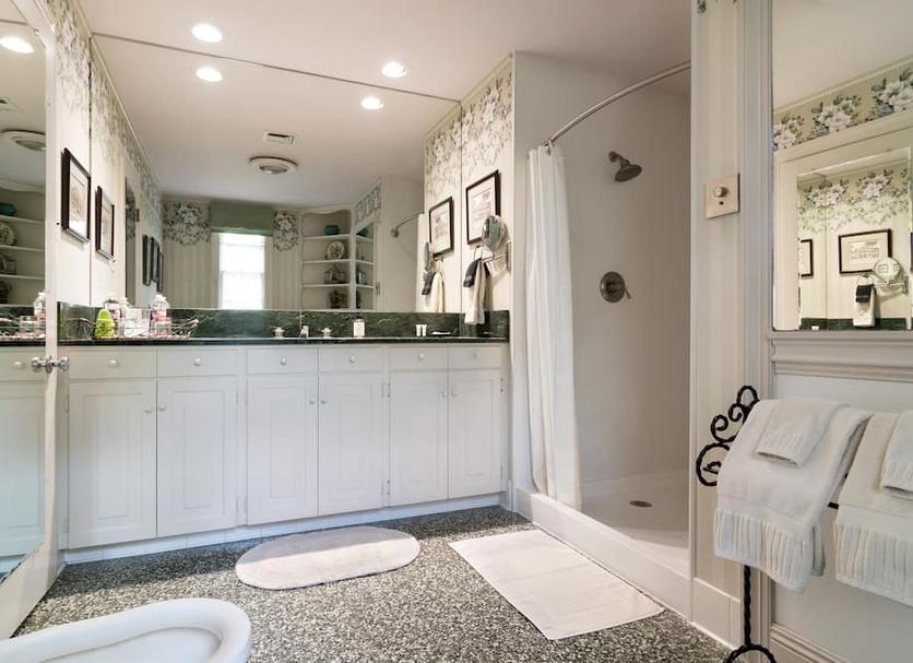 Bathroom Photo
