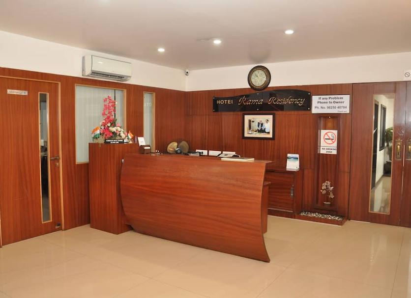 Front desk Photo
