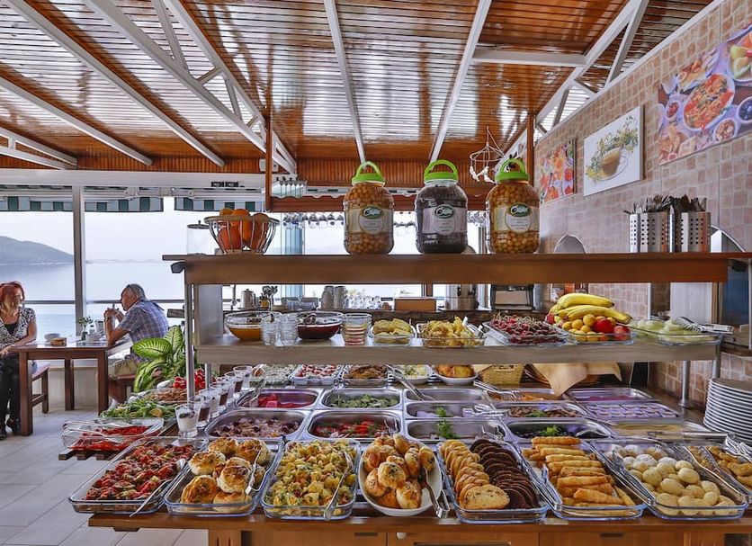 Buffet Photo